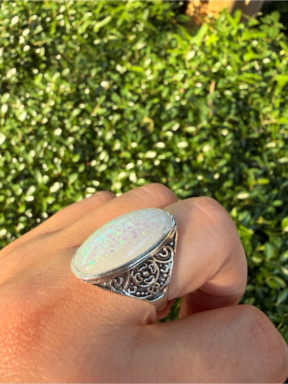 Silver Filigree White Opal-Style Oval Ring - Picture 4 of 6